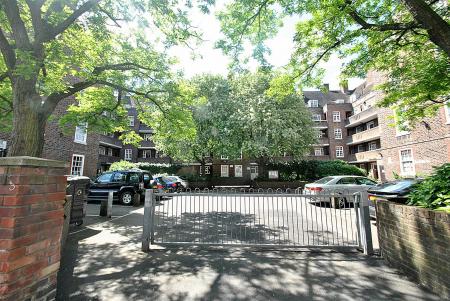 30eastlakehouse2.jpg