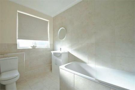 Bathroom_inPixio.jpg