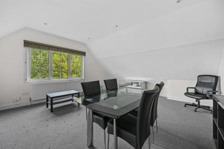 BCLR - BCLR - Flat 4, 98 Brondesbury Park - Recept