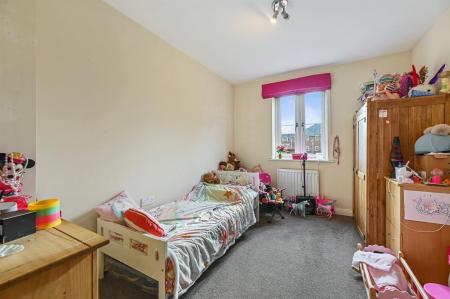 LR - Flat 6, 45 Avian Avenue - BedroomA3 (1).jpg