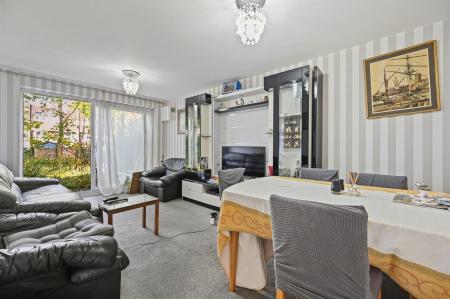 RCLR- 1 elmcroft, merryfield gardens- reception 6