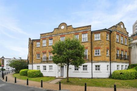 RCLR- 59 bryons mews- exterior 4 (1).jpg