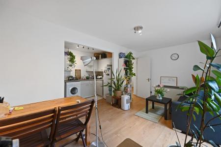 RCLR- 48 byron mews- reception 6 (1).jpg