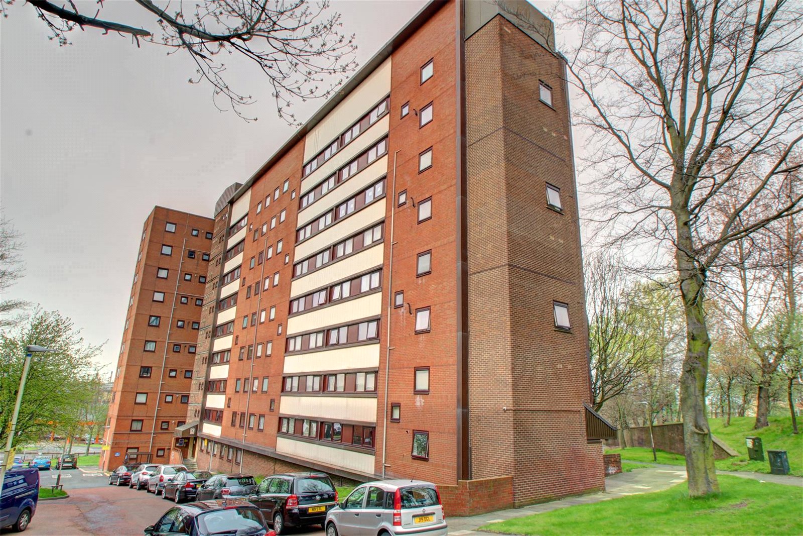 2 bedroom Duplex for rent in Gateshead