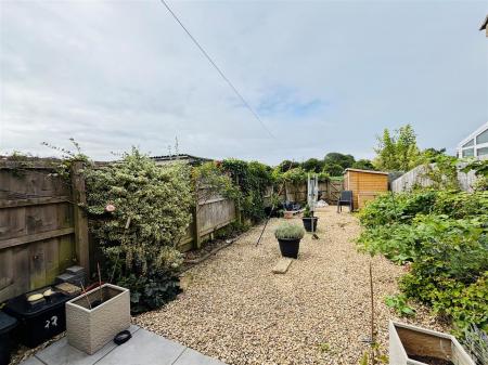 33bowgdn1.jpg
