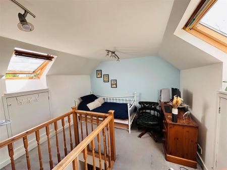 118attic1.jpg