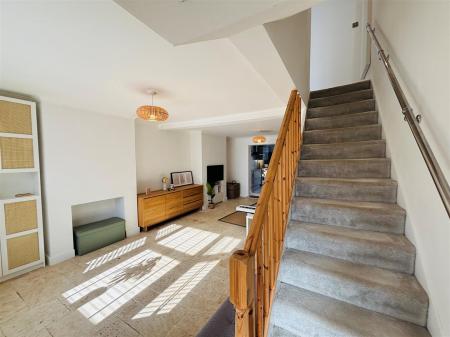 23westsit6.jpg