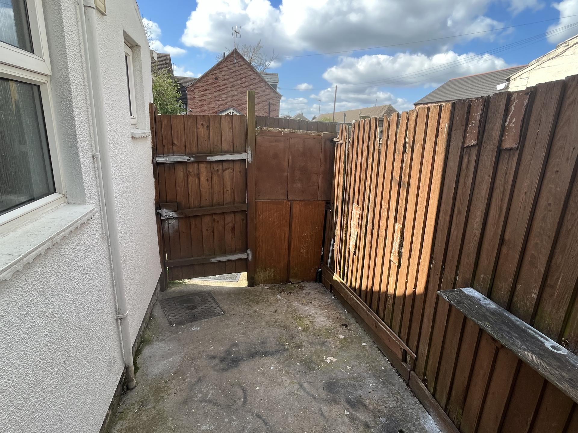 2 bedroom Terraced House for sale in Lincolnshire