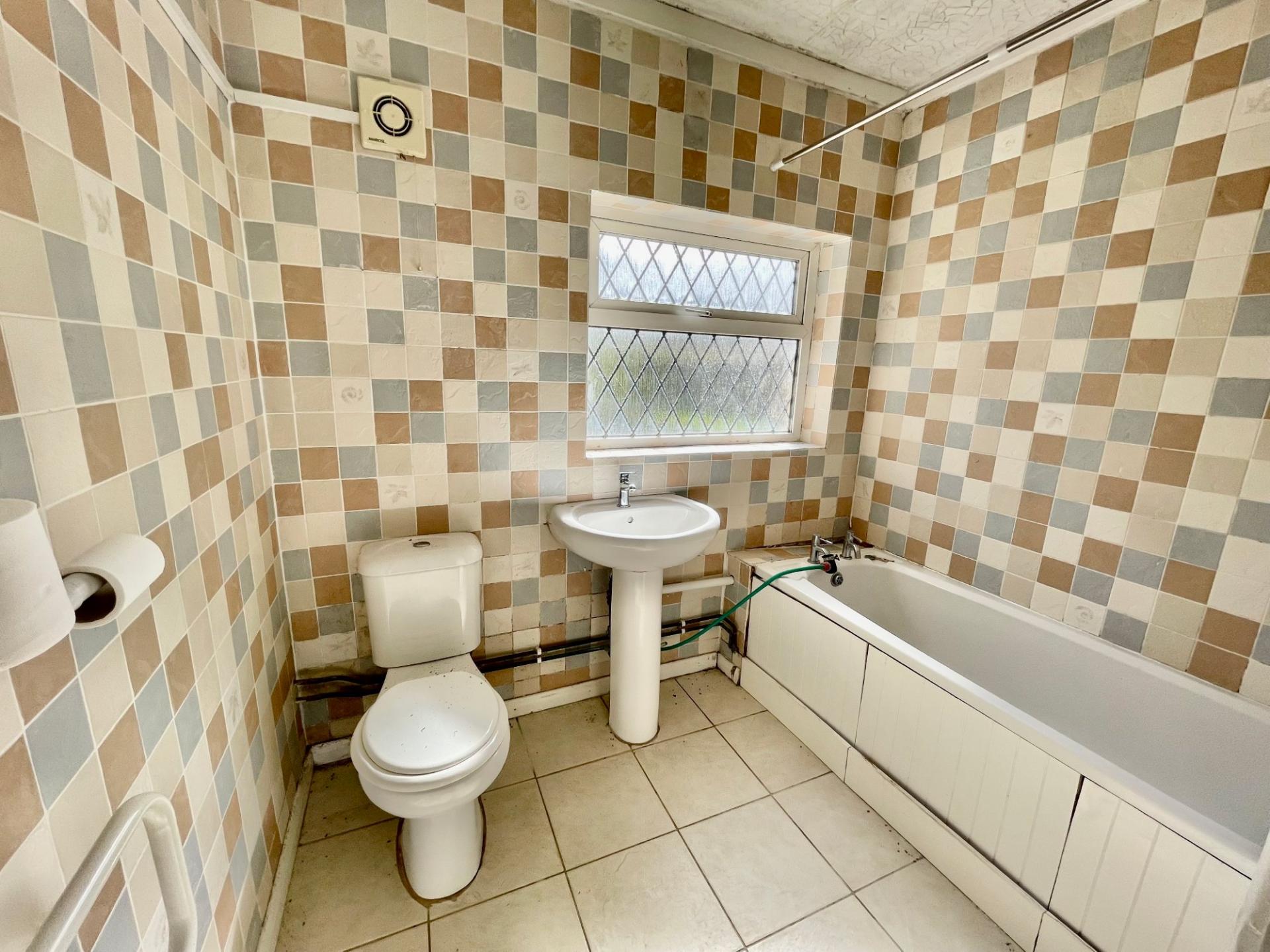 3 bedroom Detached House for sale in Whaplode