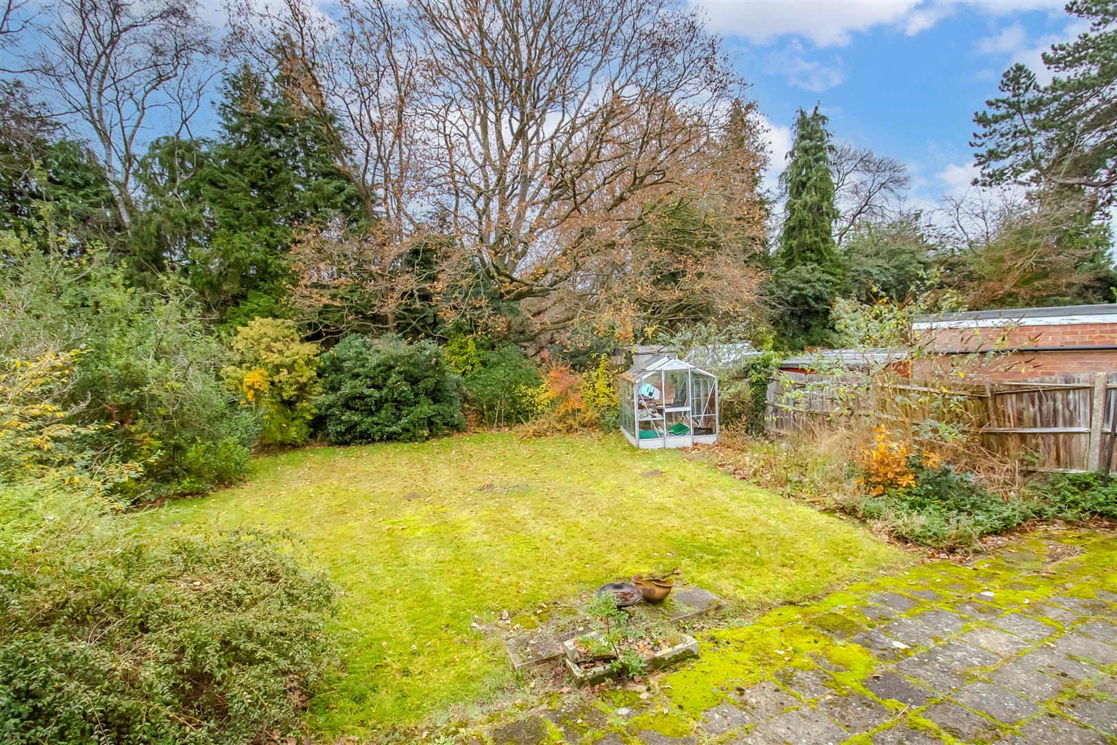 3 bedroom Detached Bungalow for sale in Radlett