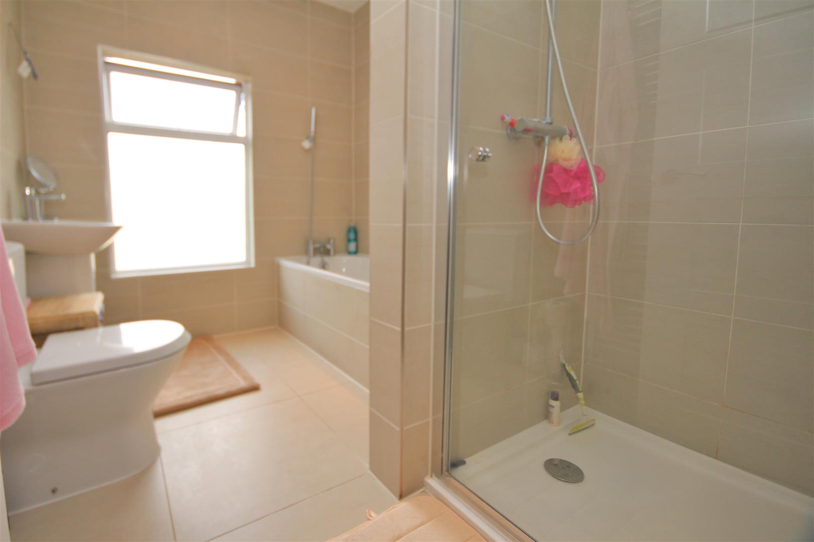 2 bedroom End of Terrace House for rent in Radlett