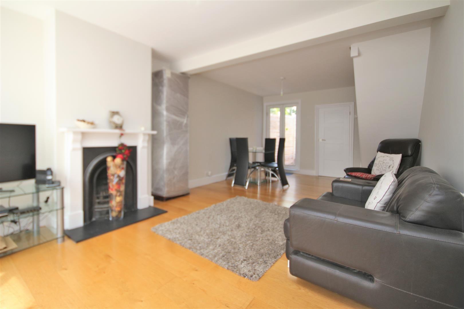 2 bedroom End of Terrace House for rent in Radlett