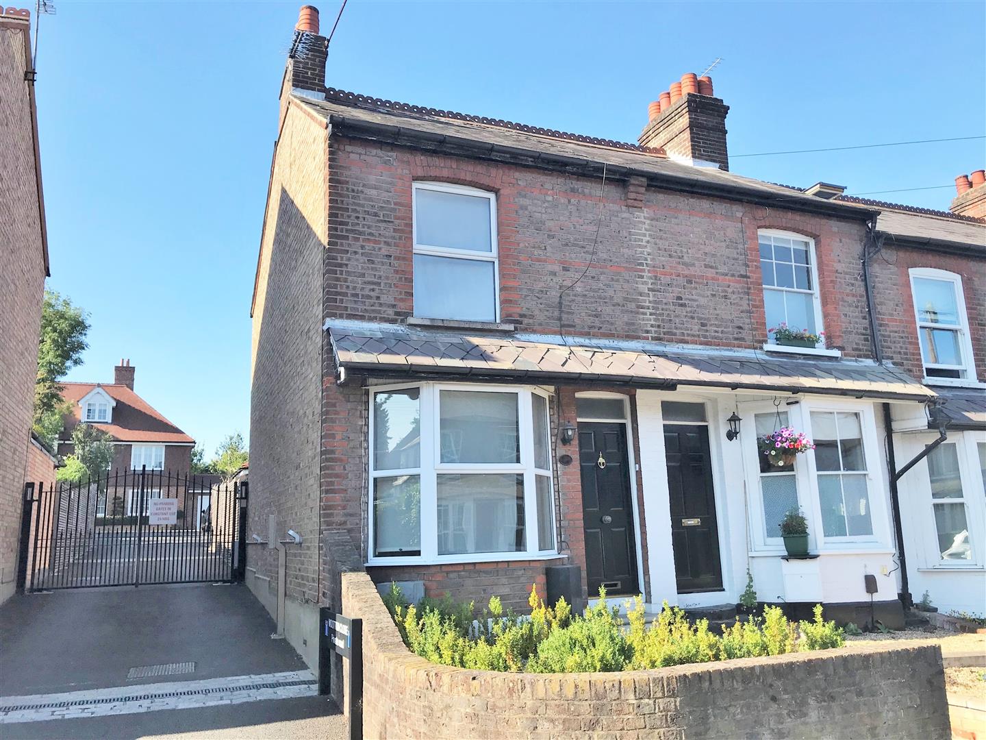 2 bedroom End of Terrace House for rent in Radlett