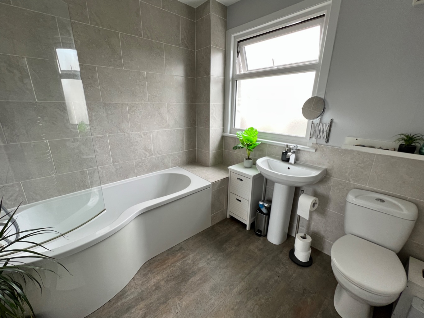 3 bedroom Terraced House for sale in Gravesend