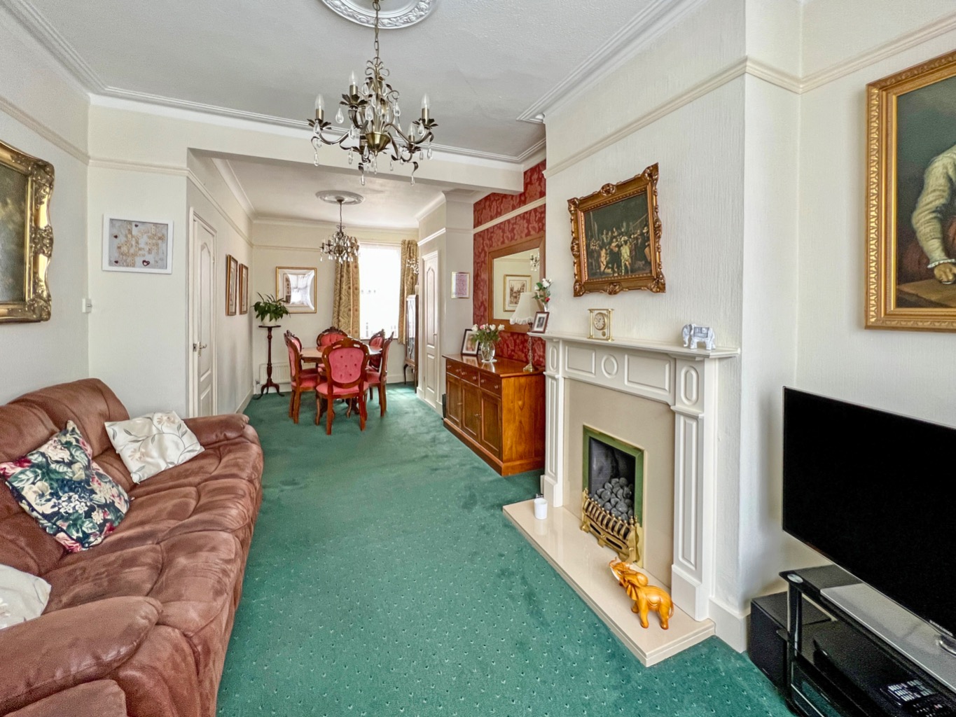 3 bedroom Terraced House for sale in Old Road West