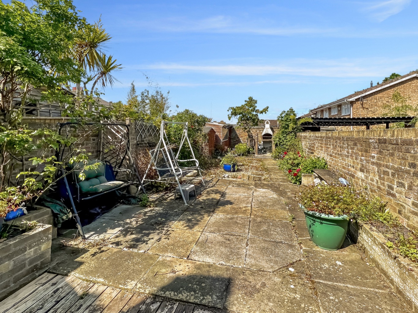 4 bedroom Terraced House for sale in Milton Road