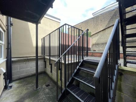 Media image 06