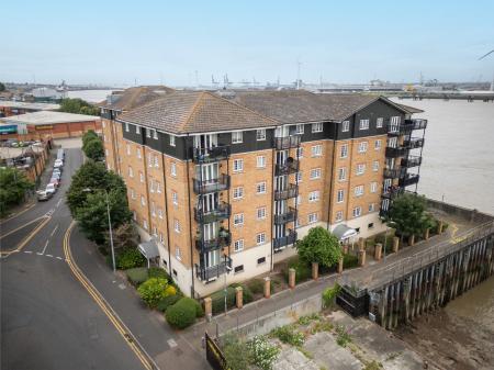 Media image 02