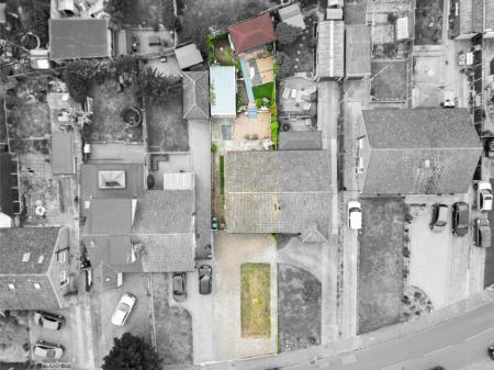Media image 08