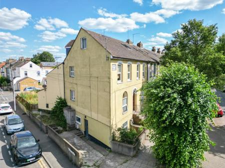 Media image 07