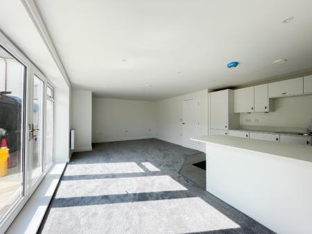 Media image 03