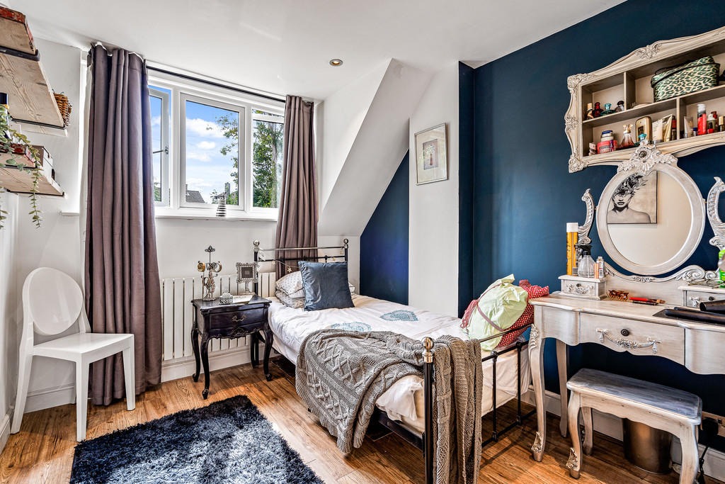 5 bedroom Detached House for sale in Sawbridgeworth