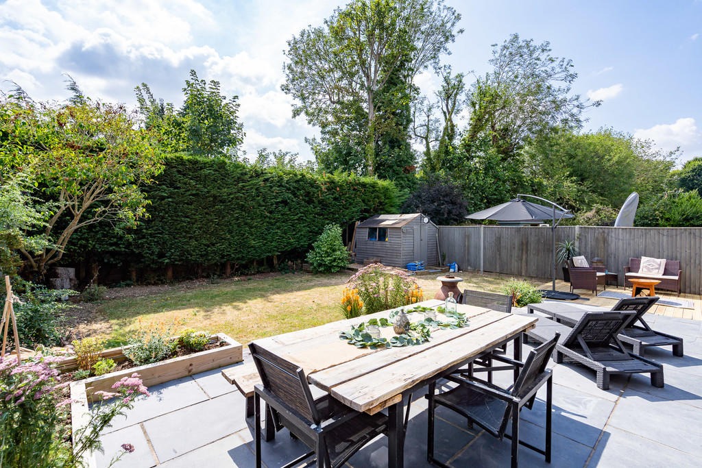 5 bedroom Detached House for sale in Sawbridgeworth