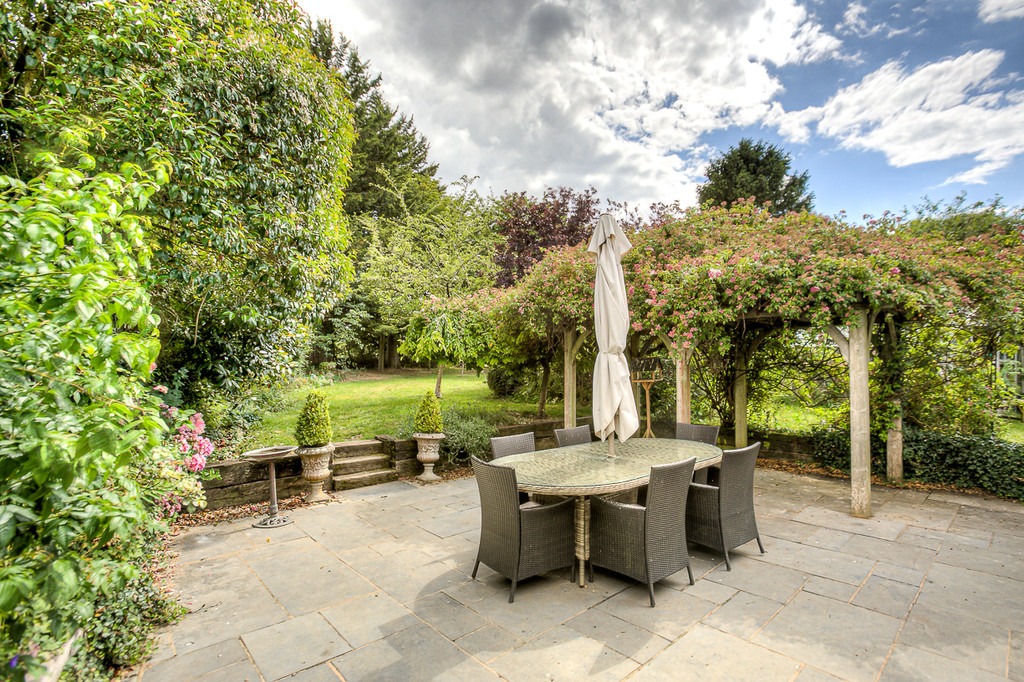 4 bedroom SemiDetached House for sale in Saffron Walden