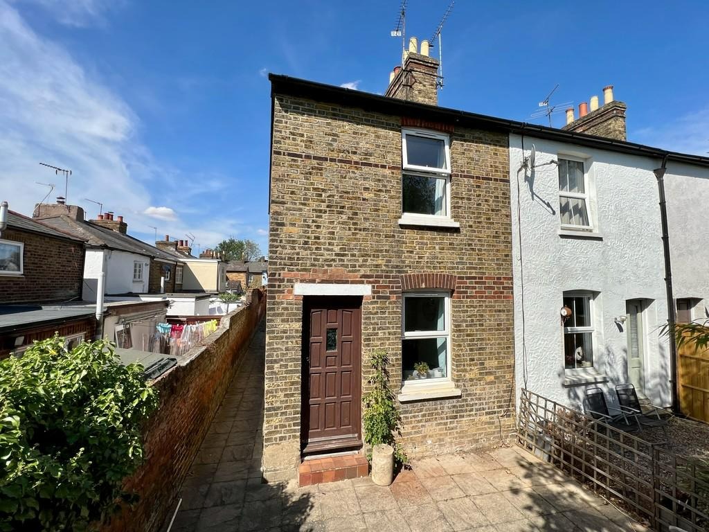 2 bedroom End of Terrace House for sale in Stortford