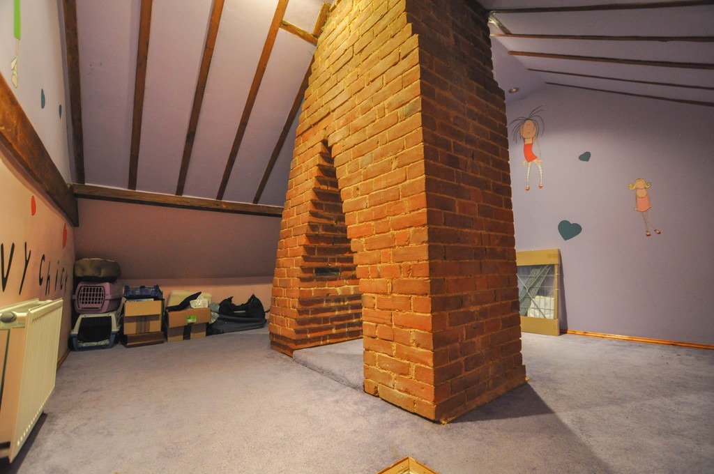 3 bedroom SemiDetached House for rent in Sawbridgeworth