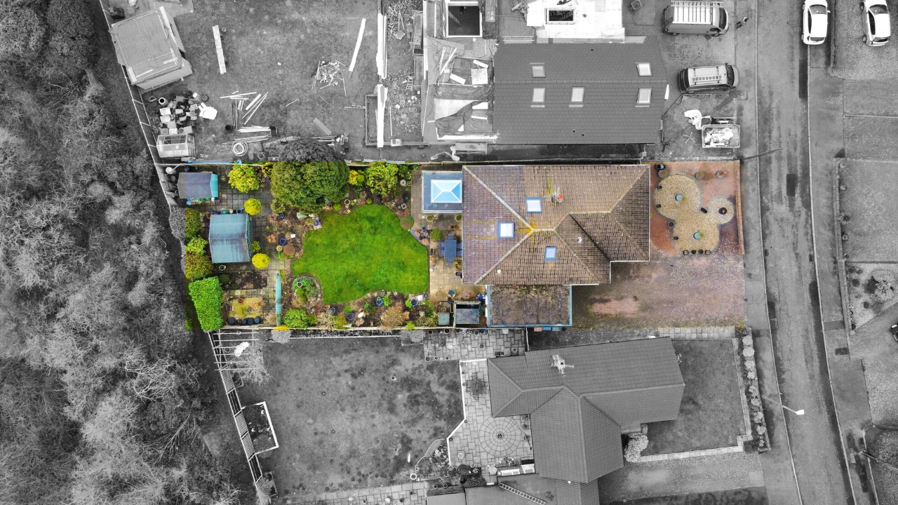 4 bedroom Detached Bungalow for sale in Sawbridgeworth