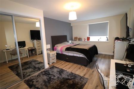 Photo 09