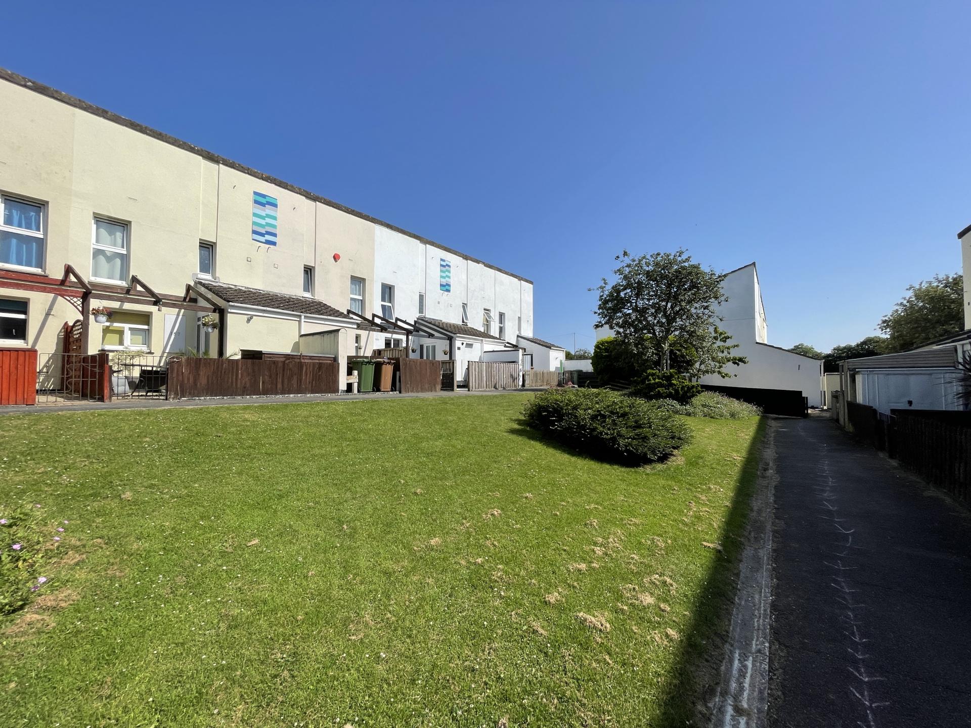 2 bedroom Terraced House for sale in Plymouth