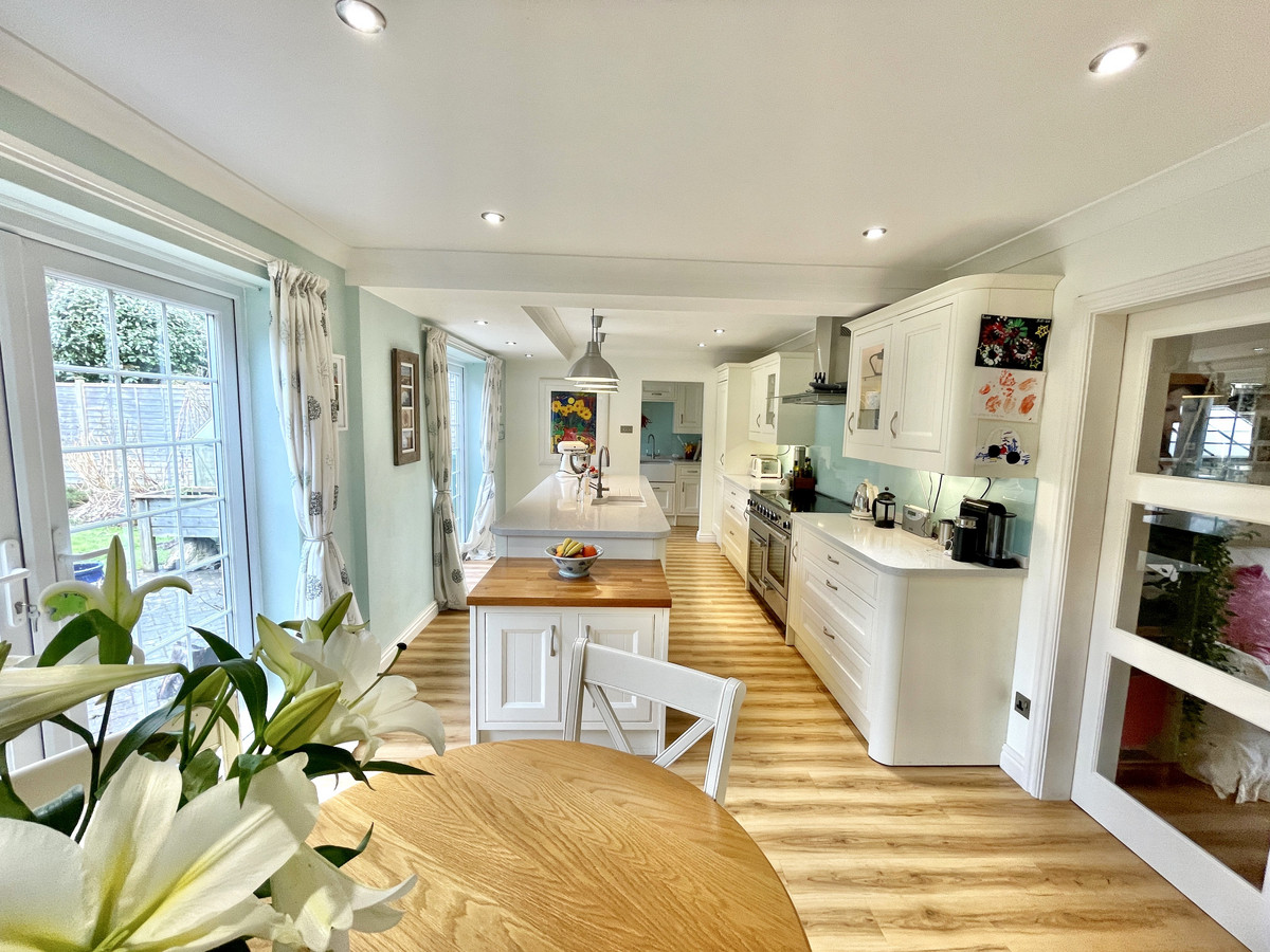 4 bedroom Detached House for sale in Plymouth