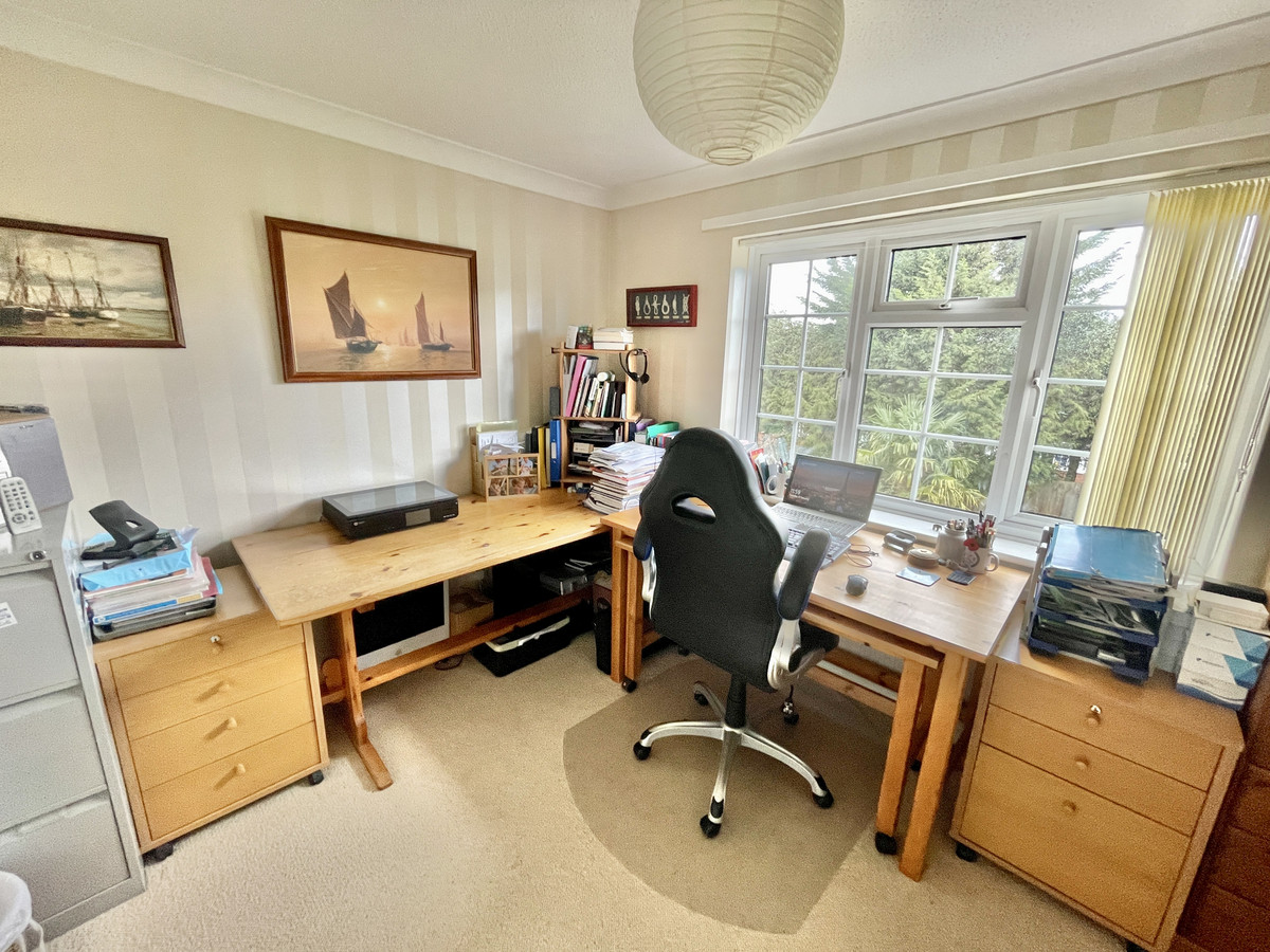 4 bedroom Detached House for sale in Plymouth