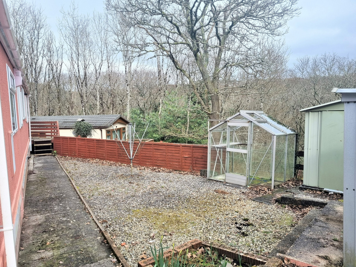 2 bedroom Park Home for sale in Plymouth