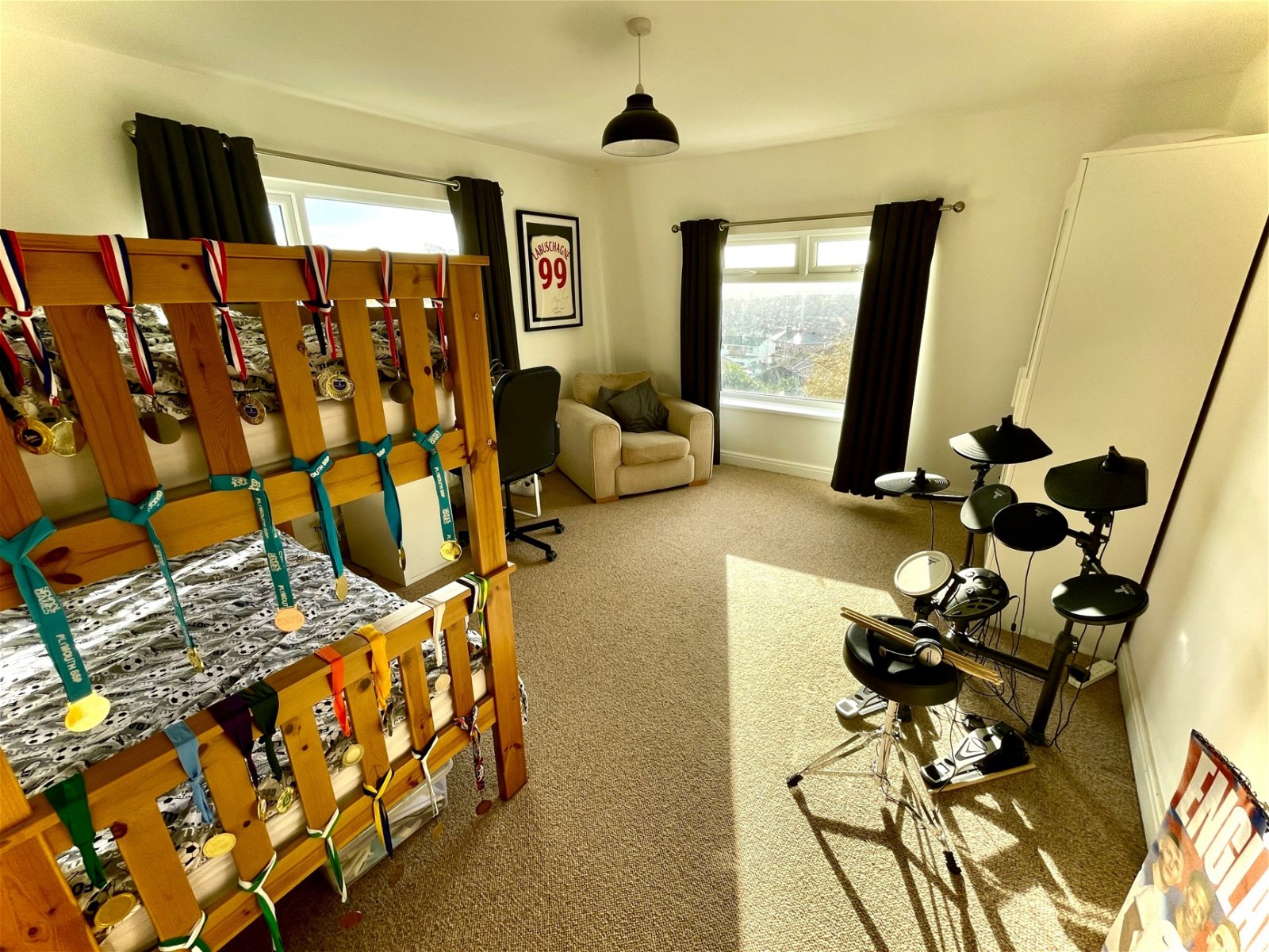 4 bedroom Detached House for sale in Plymouth