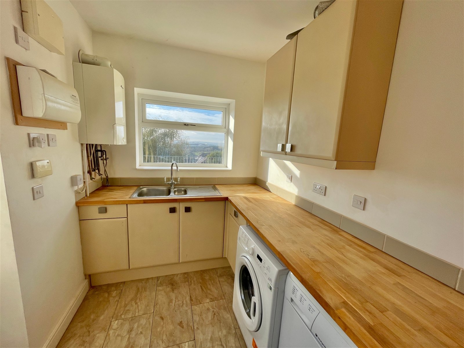 4 bedroom Detached House for sale in Plymouth
