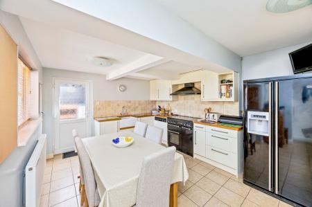 Kitchen/Breakfast