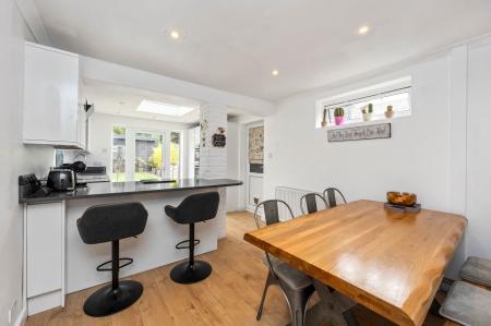 Kitchen/Dining room