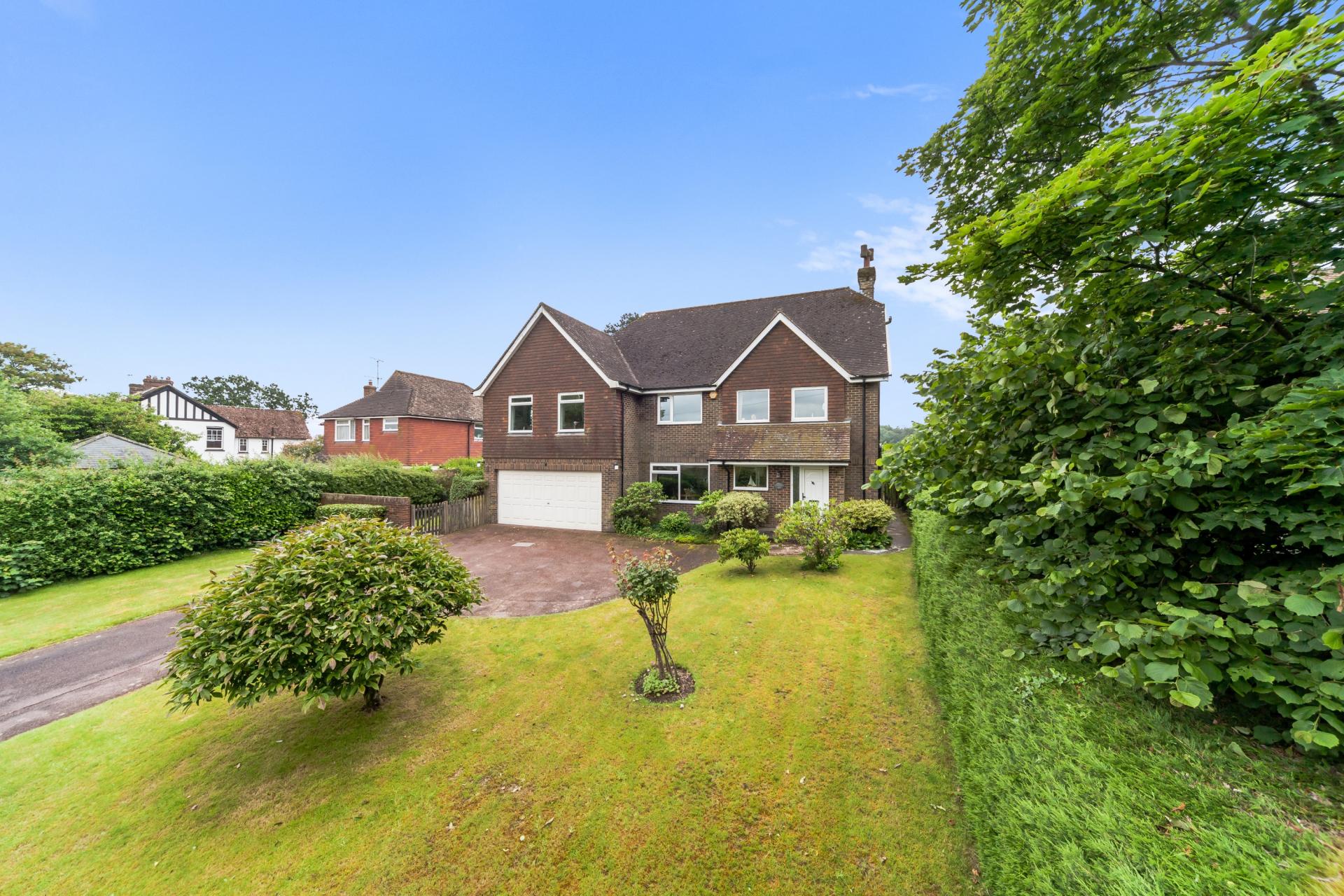 6 bedroom Detached House for sale in Crowborough