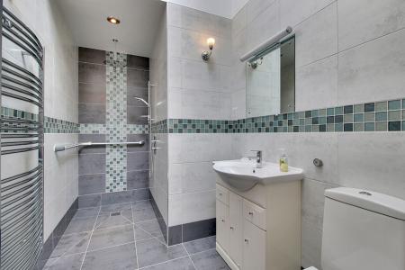Annex Shower Room
