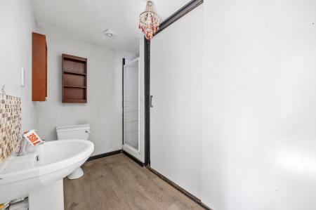 Annex shower room