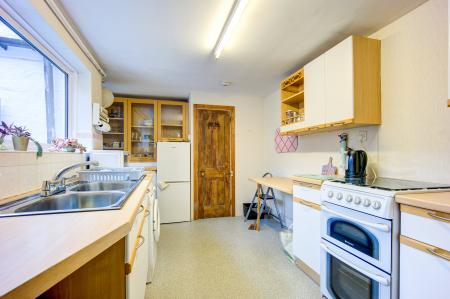 Kitchen (1)