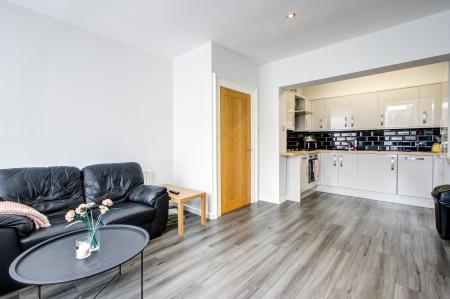3B Kitchen Living (1)