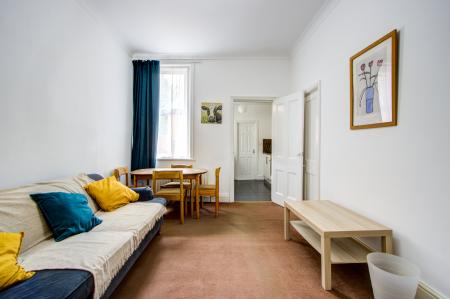 Living Room (2)