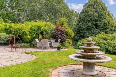 A13 - Lower Frogmore