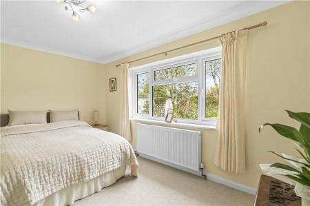 83023_CHA220101_IMG_