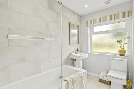 83023_CHA220101_IMG_