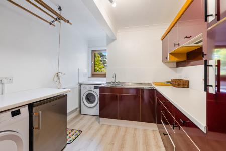 A13 - 1 Orchard Clos